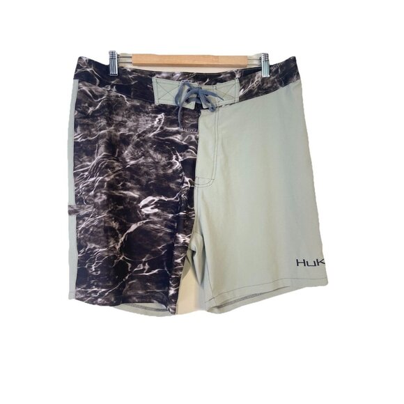 Huk Mens Elements Boardshorts Fishing Swim 30+ UPF Camo Mossy Oak Size 36 - Picture 1 of 10